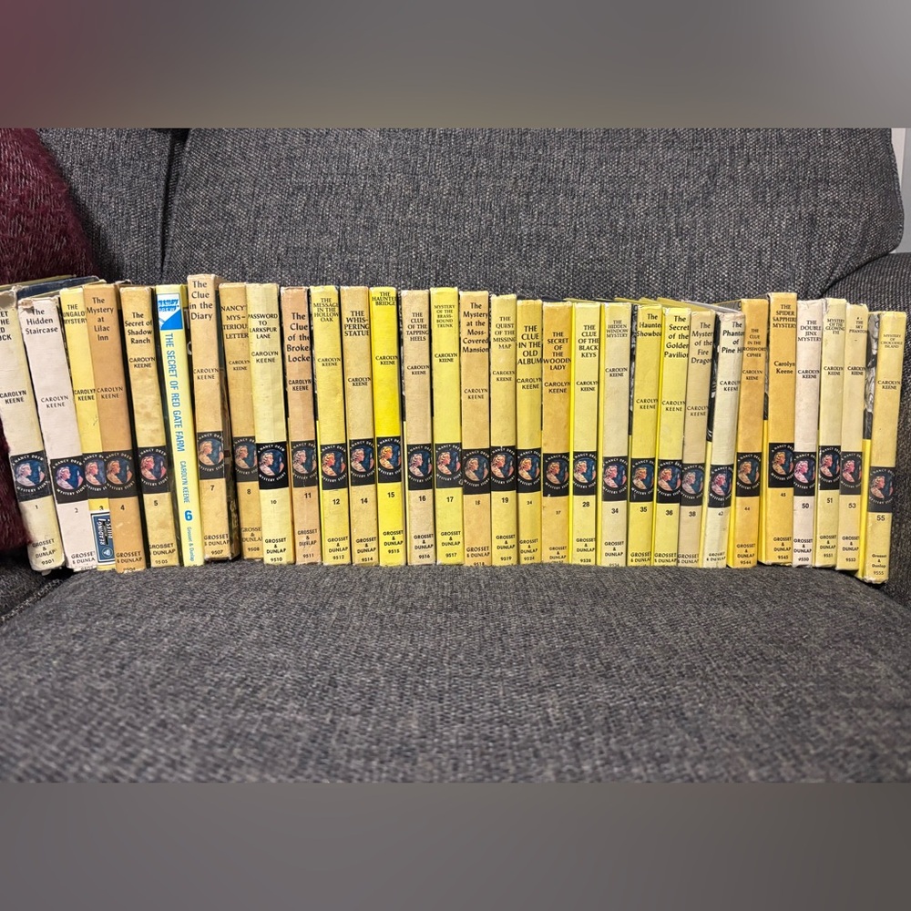 32 Nancy Drew books